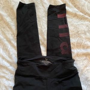 TNA leggings